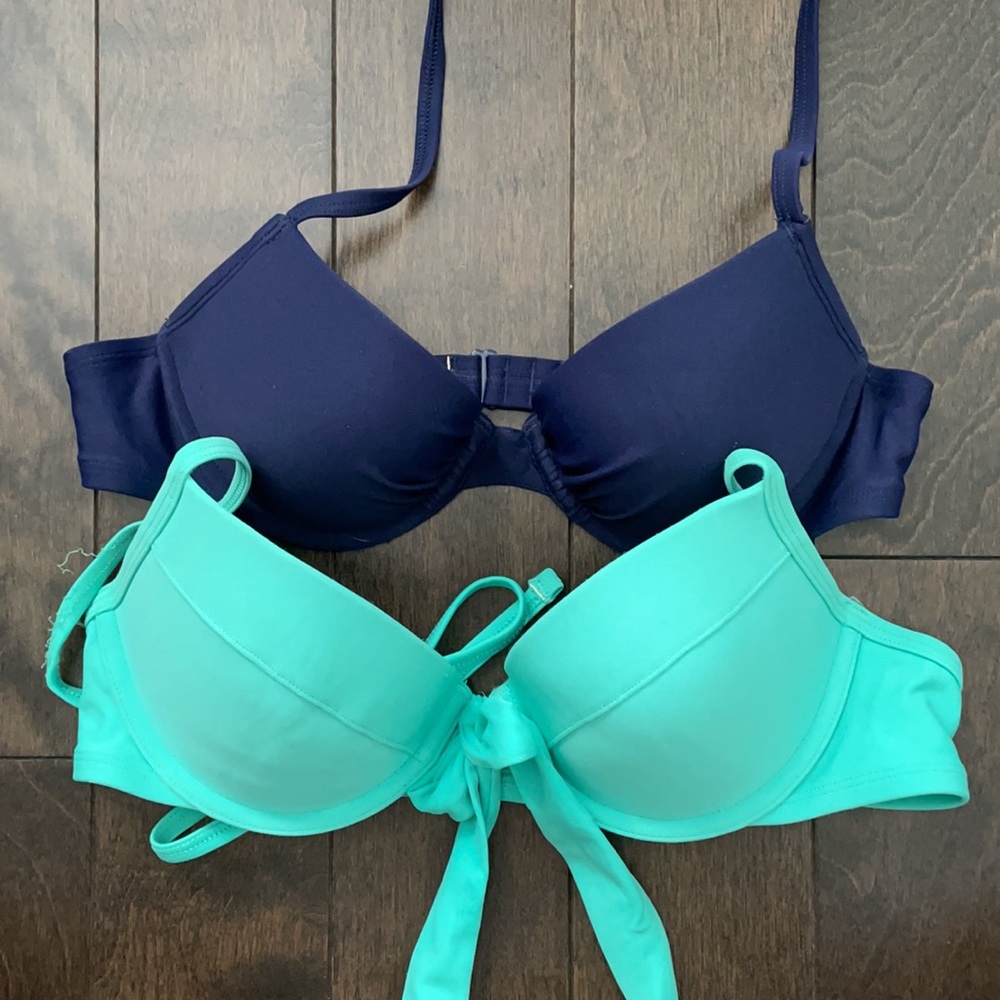 2 aerie bathers👙